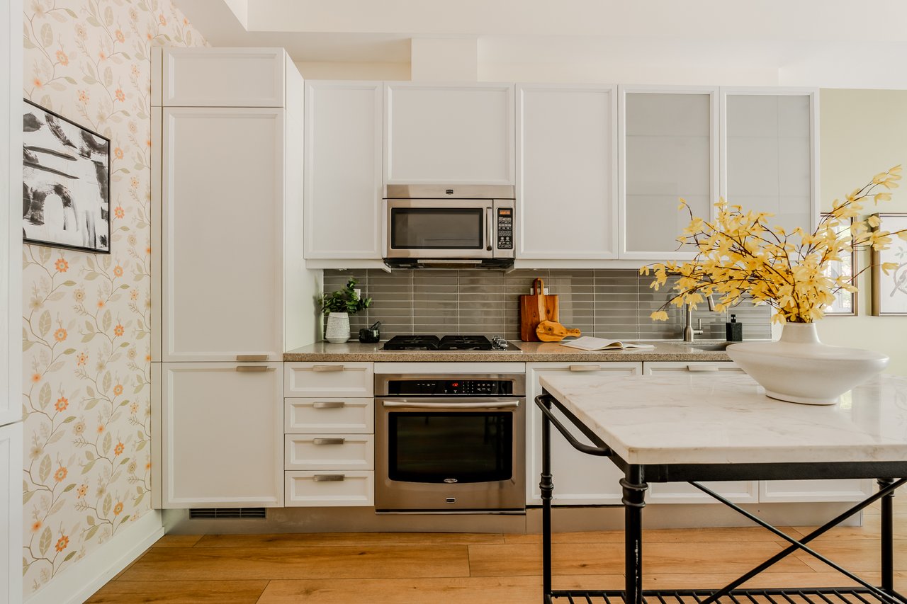 215-66 Kippendavie Ave