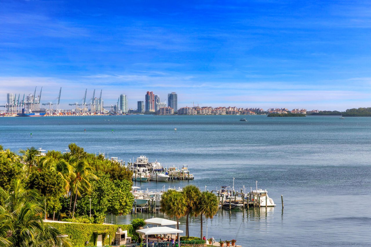 Bristol Towers Unit #801 Closes at $2,075,000