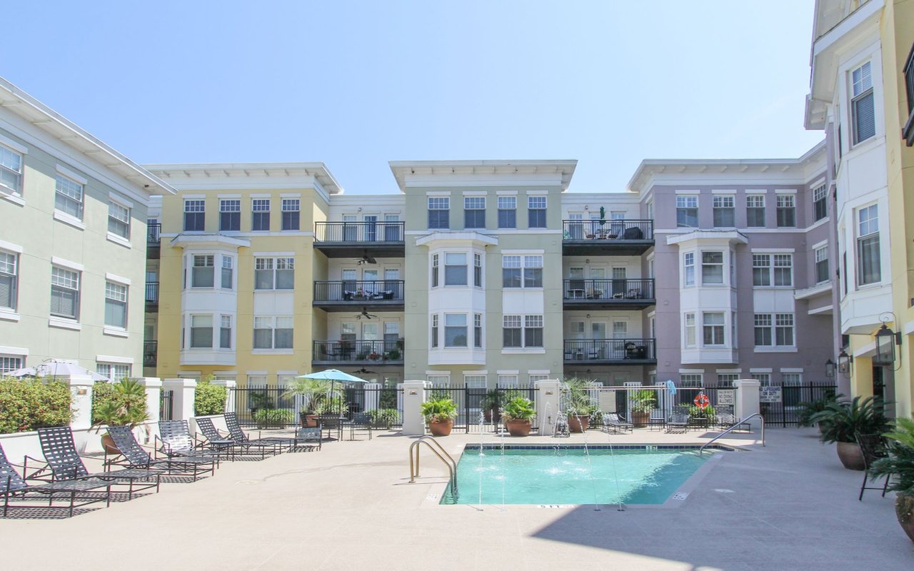 Upscale Condo Minutes from Downtown – 498 Albemarle Road unit 209