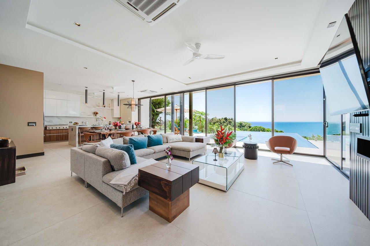 Casa Nola, Luxury Villa in Gated Community La Reserva