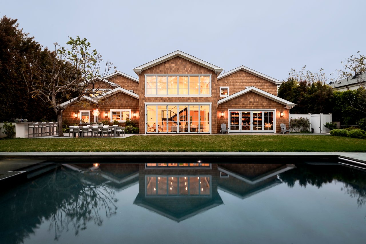 1057 Corsica Dr
