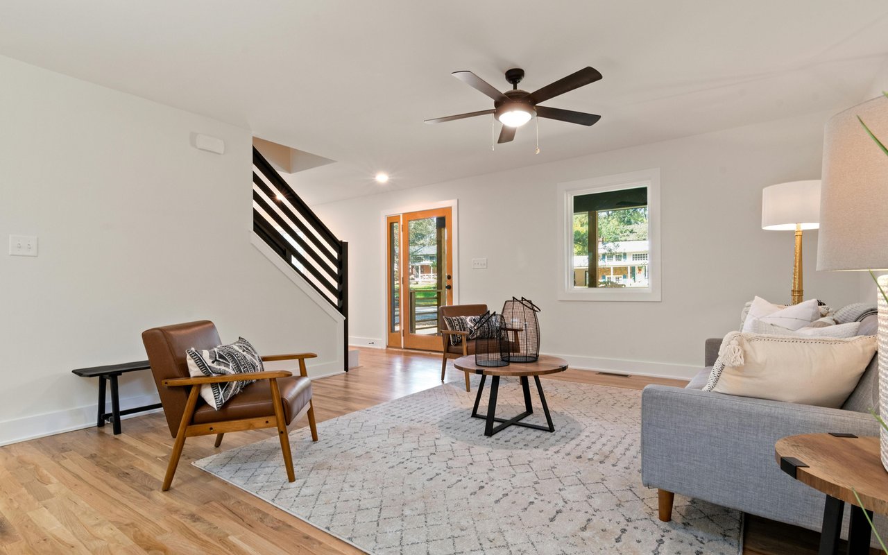 Minimalist, Maximalist, or Somewhere In Between? Here’s What Your Home Style Says About You