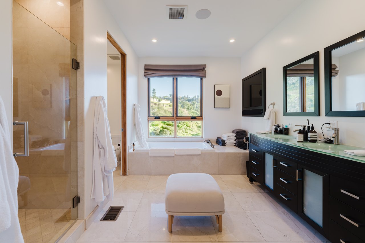 10110 Cielo Dr, Beverly Hills