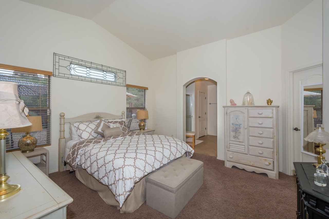 39039 Furlong Ct