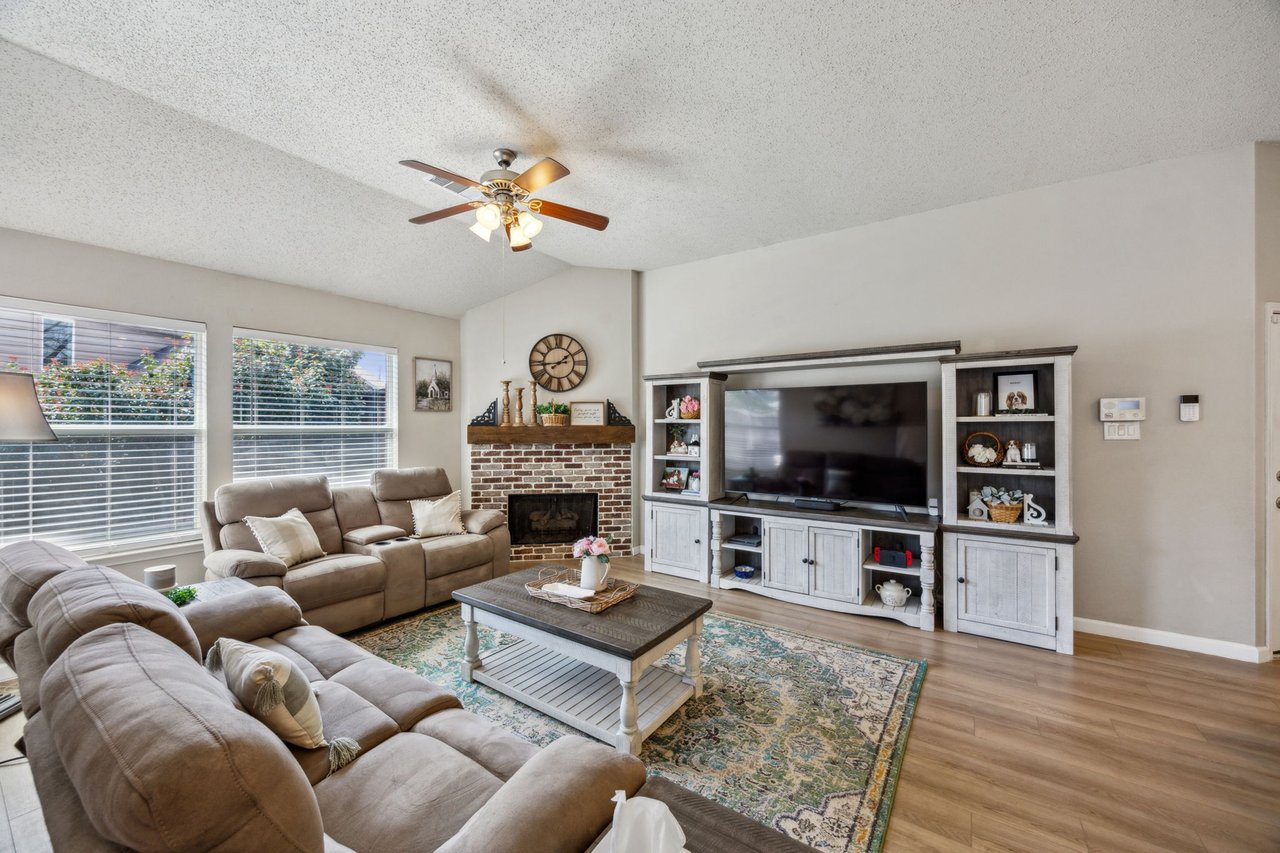 4917 Auburn Drive