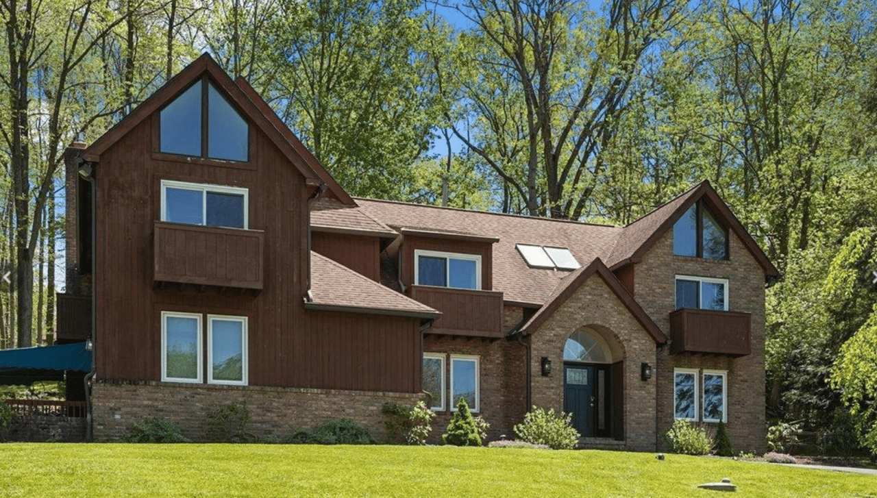 119 Cove Ln