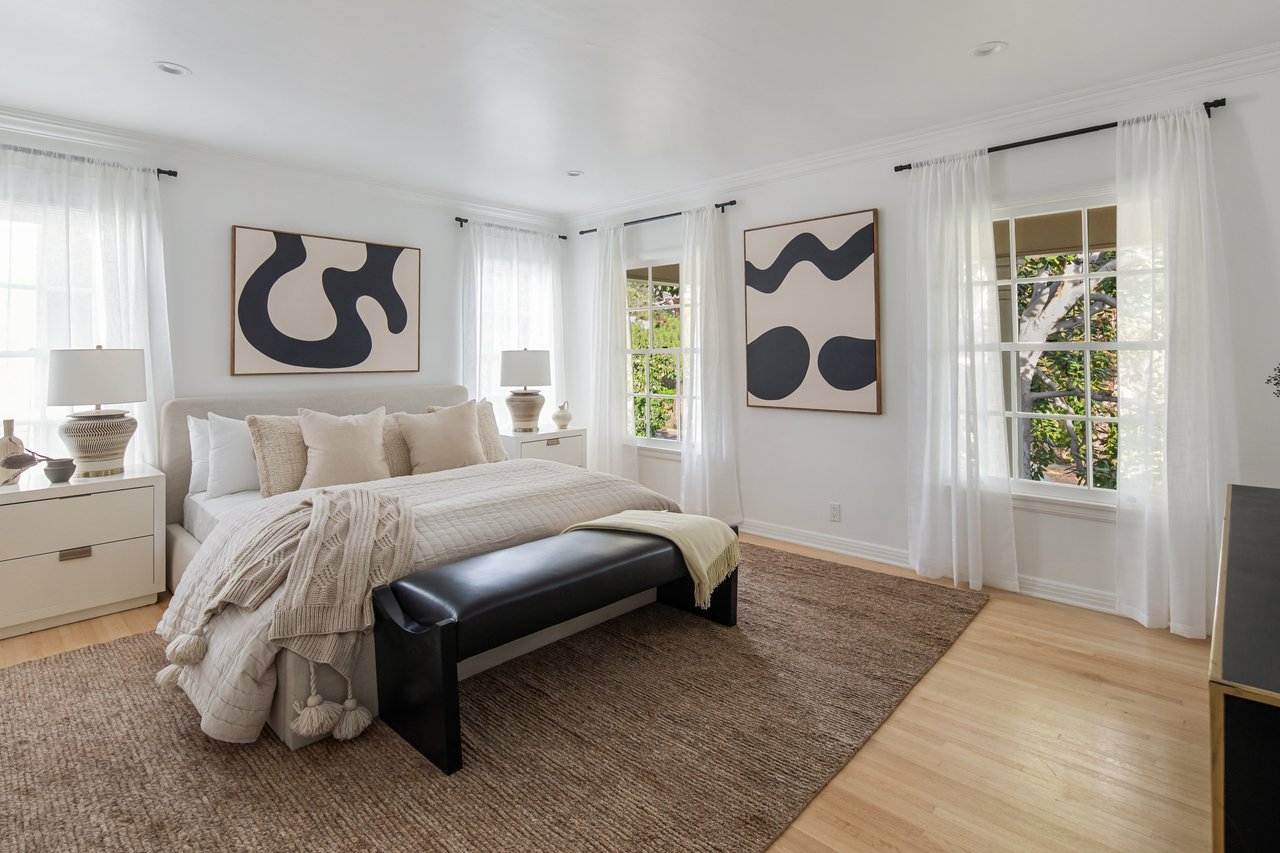 625 N Sierra Dr, Beverly Hills