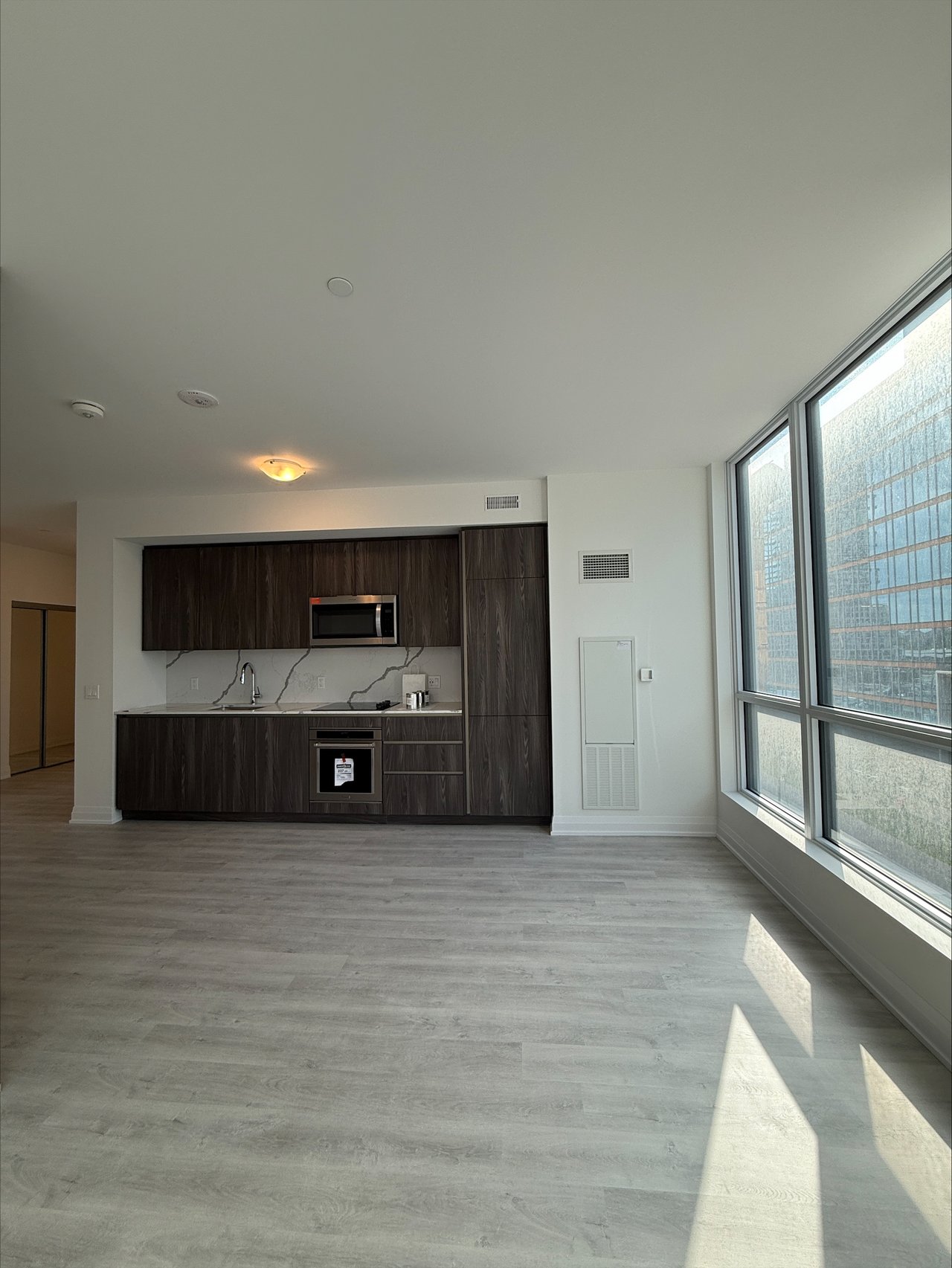 15 Richardson Street, Toronto Unit: 524