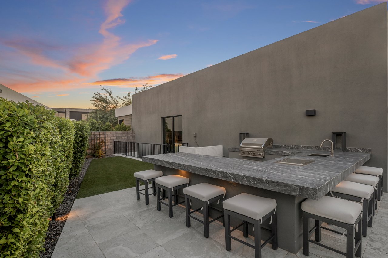 6914 E Cactus Wren Road