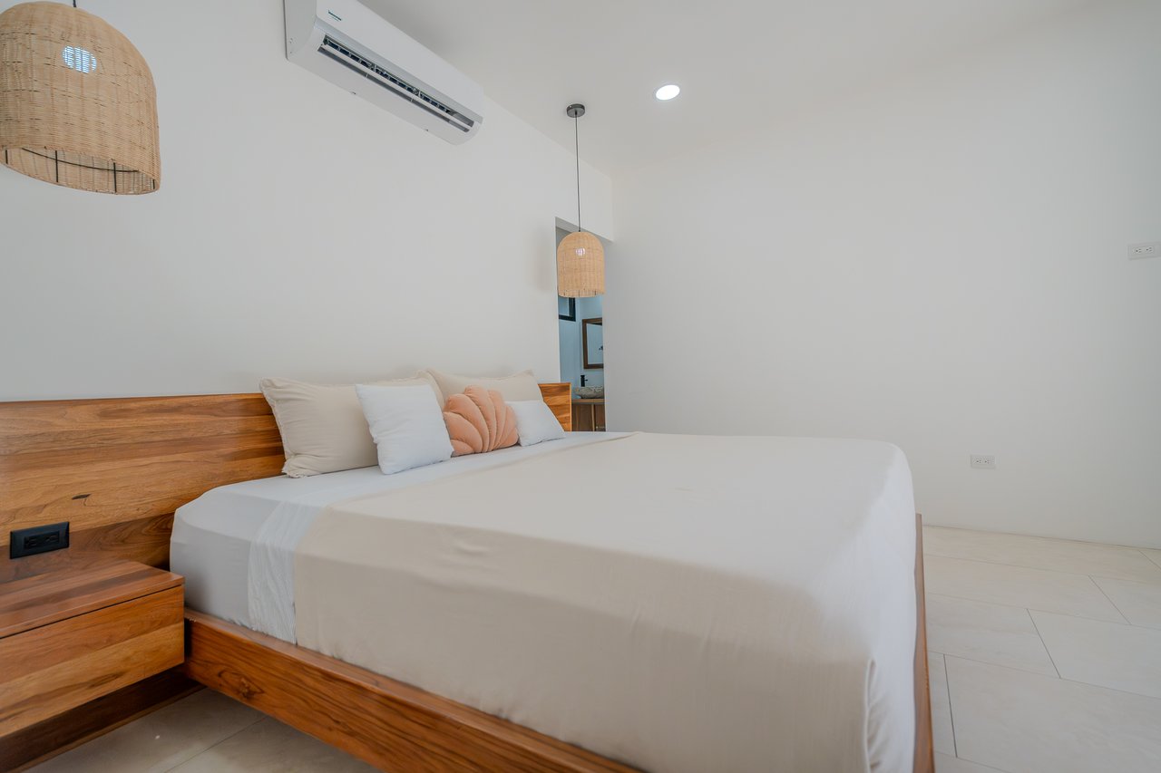 LOCATION,LOCATION, LOCATION – 3-BEDROOM VILLA STEPS FROM THE BEACH