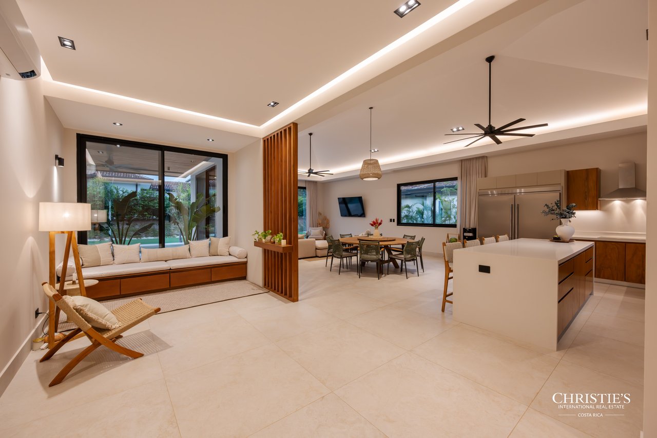 Casa Jade | Contemporary Resort Living in Hacienda Pinilla 