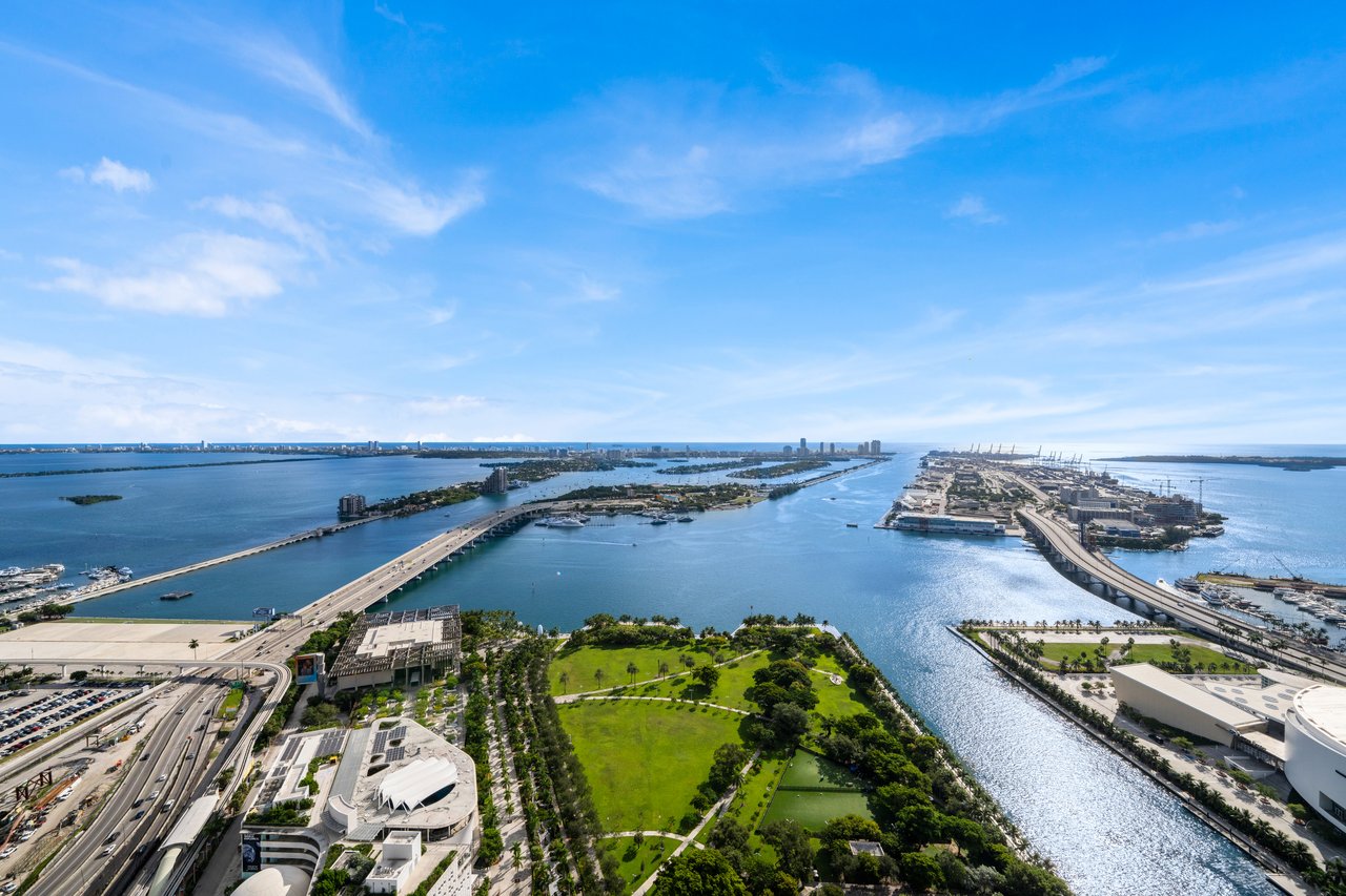 One Thousand Museum Lower Penthouse 4901