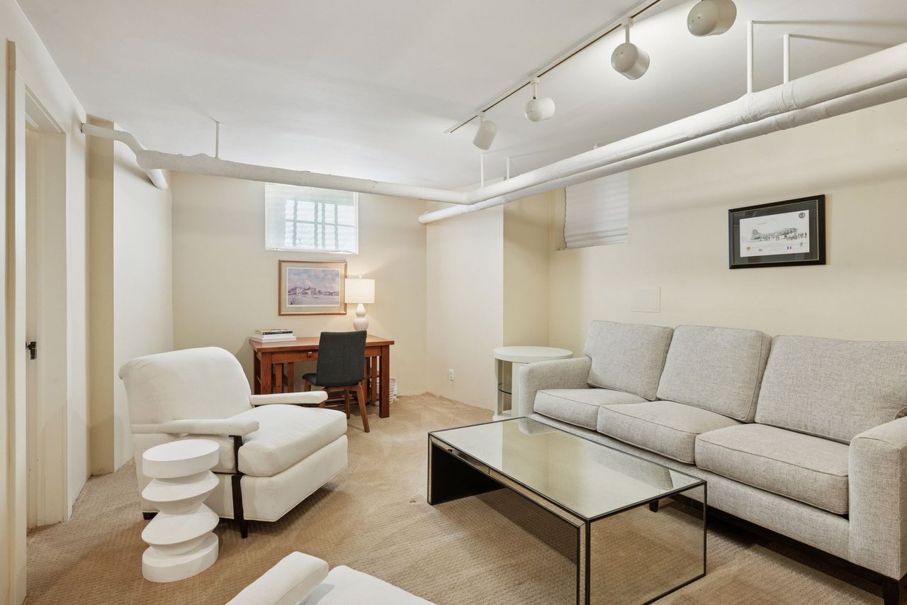 4720 Girard Ave S, Minneapolis