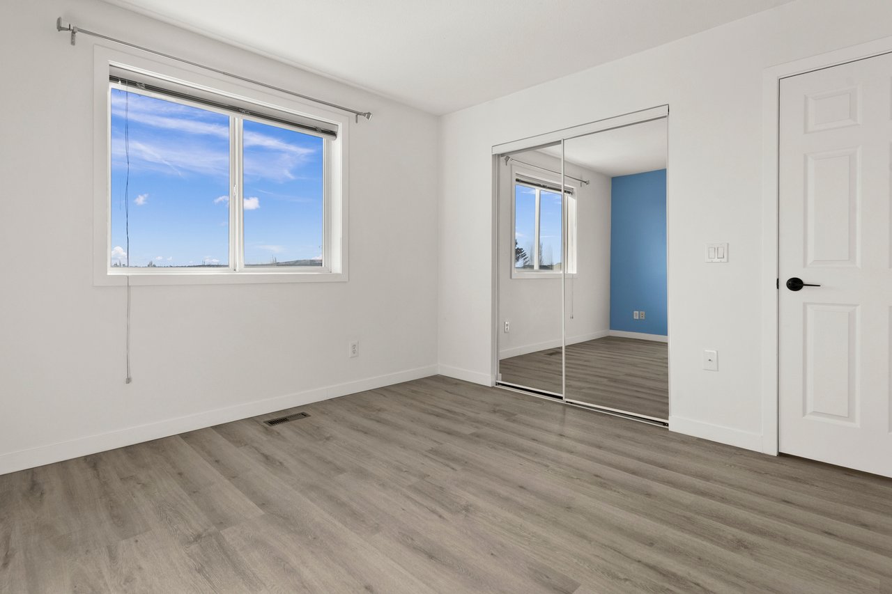 12345 Coventry Hills Way NE