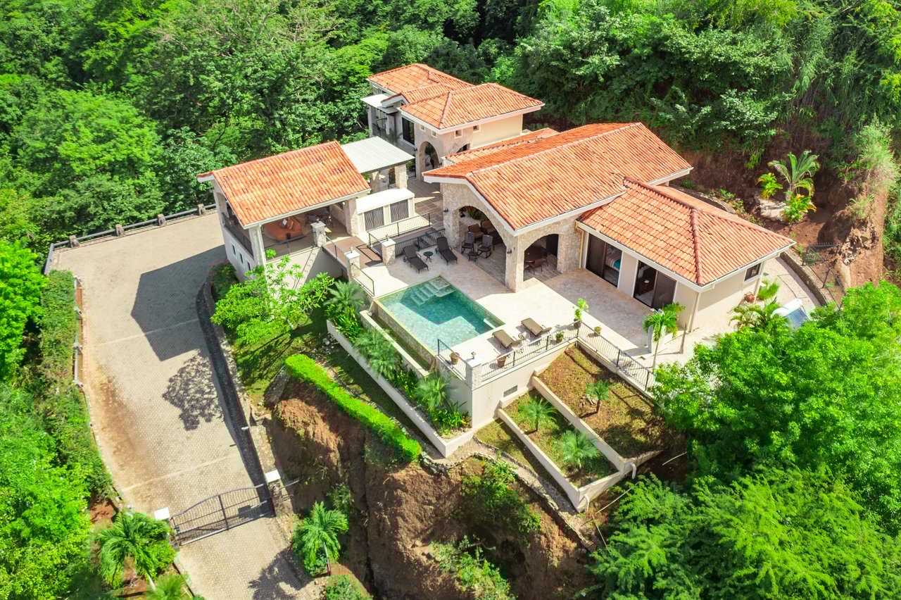 Villa Valhalla | Prime Ocean-View Property in One of Guanacaste’s Most Desirable Beach Towns