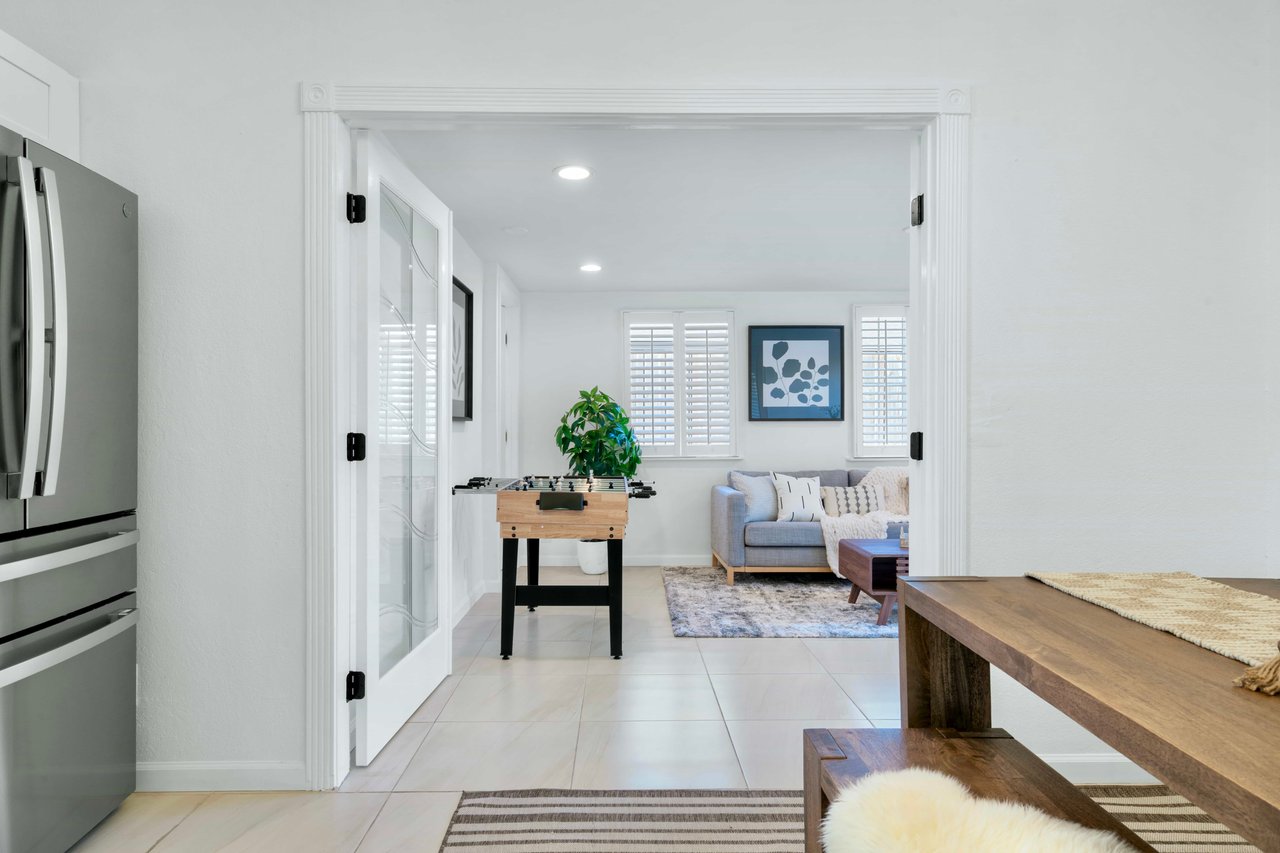 32490 Lake Temescal Ln