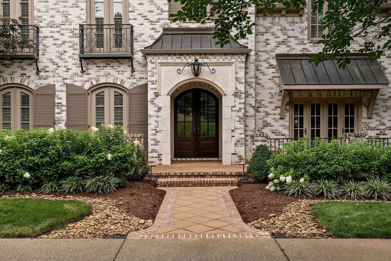 5505 Iron Gate Dr: Gated Luxury Estate in LaurelBrooke