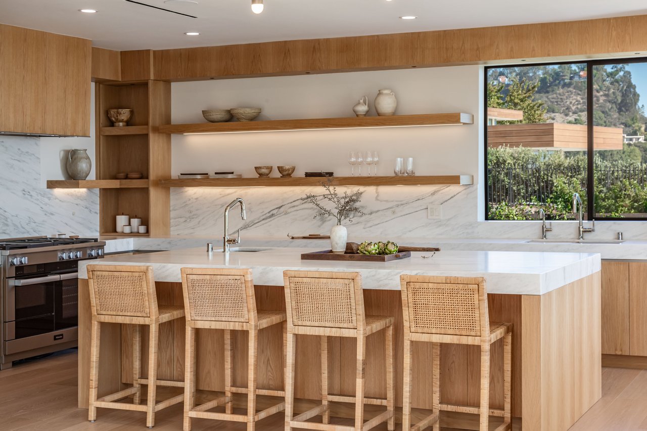 1705 Carla Ridge, Beverly Hills