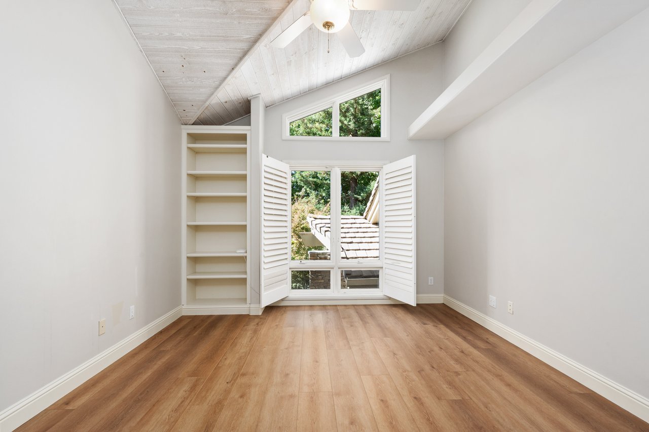 7285 N San Pedro Ave