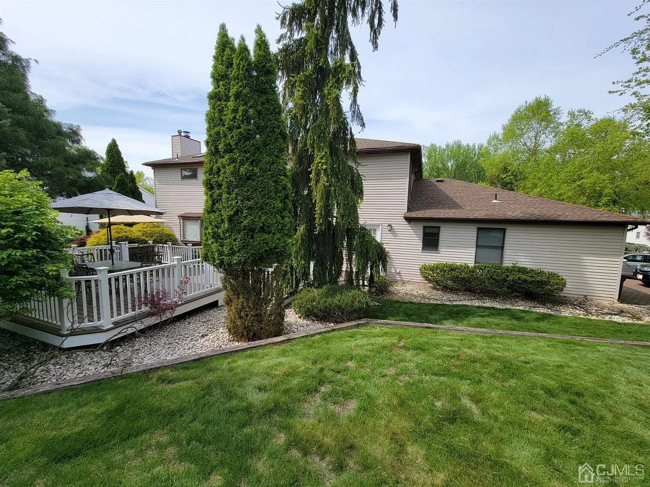 15 Vanderwater Ct