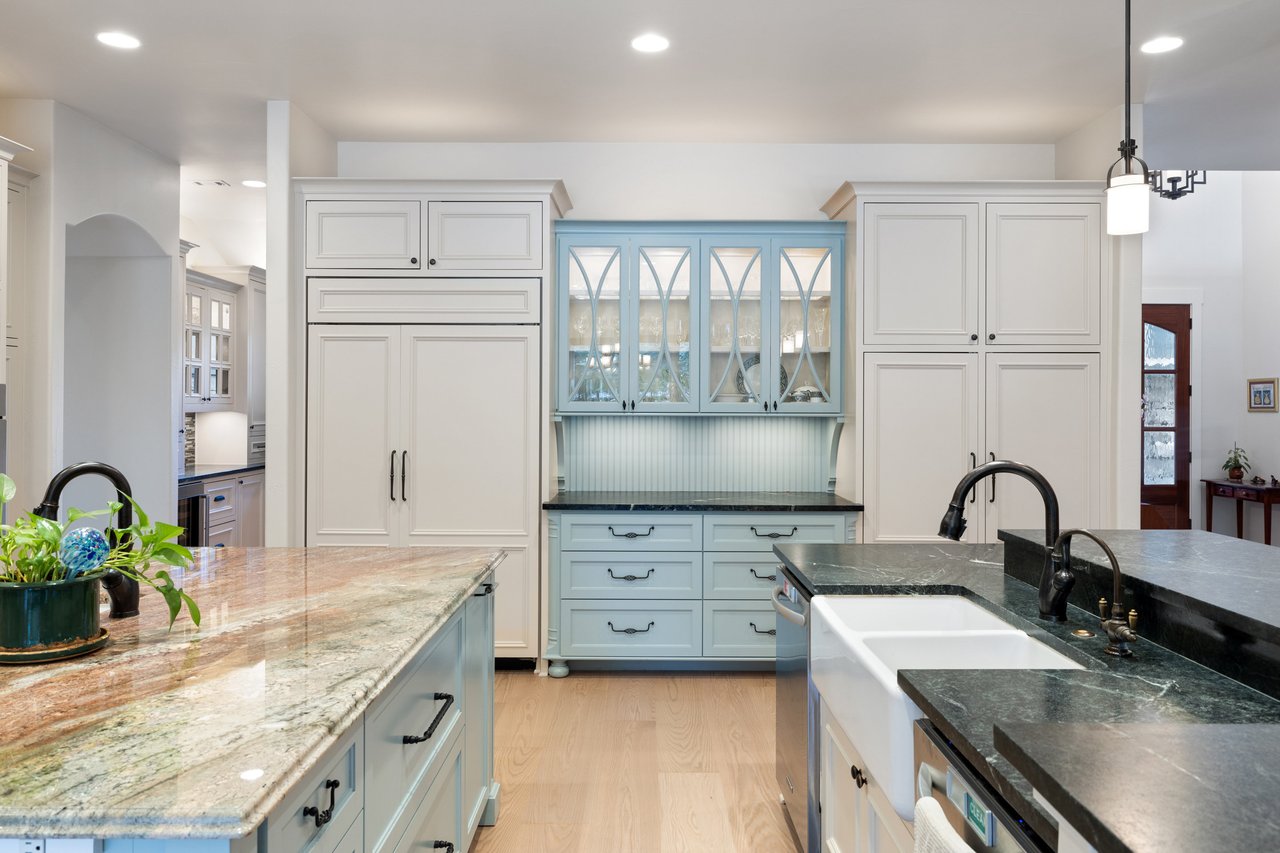 12821 Hacienda Ridge