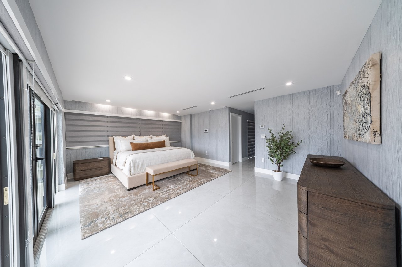 5601 N ocean