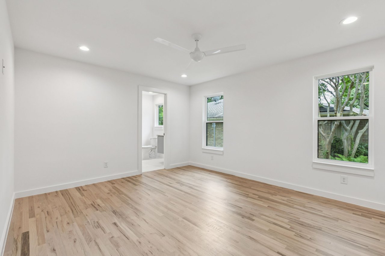 Available now  | 4216 Rickover 