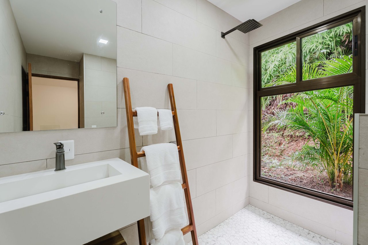 Casa Tucán, Ocean View Villa with Private Trail to River & Waterfalls