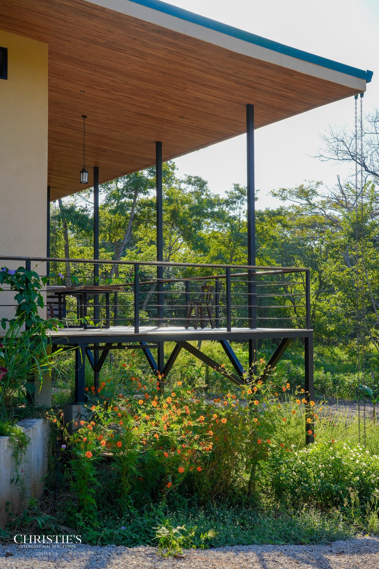 Tropical Villas Estate: A Unique Opportunity with 4 Private Villas