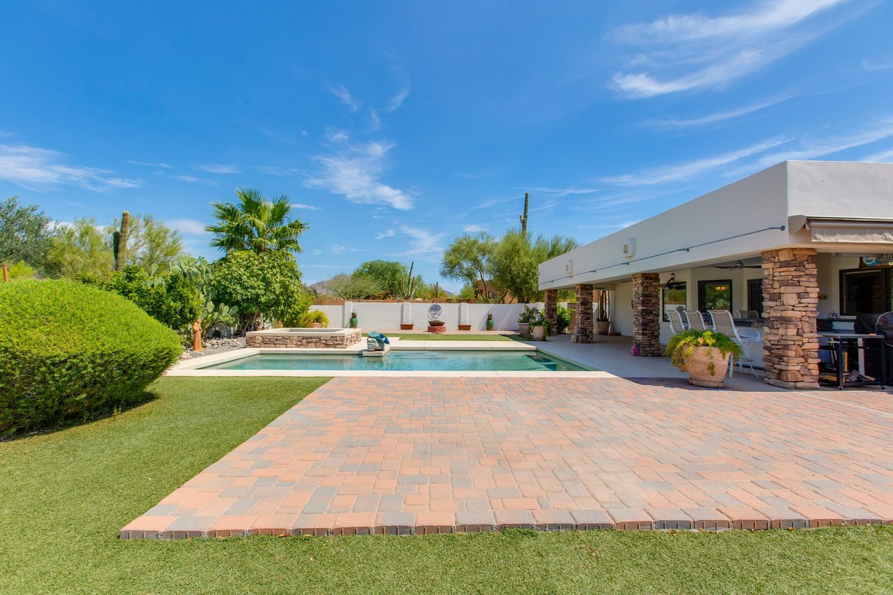 8618 E Santa Catalina Dr.