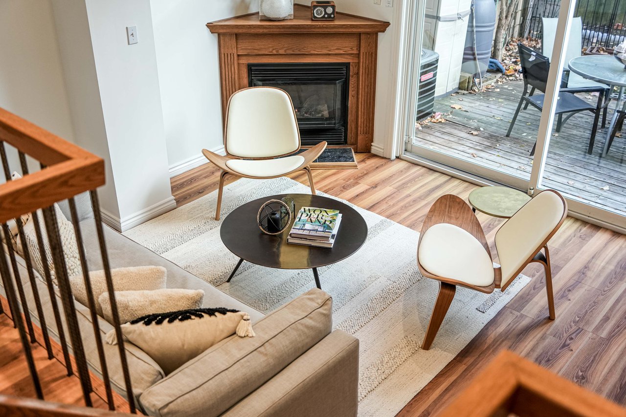 155 Woodbine Ave #5, Toronto