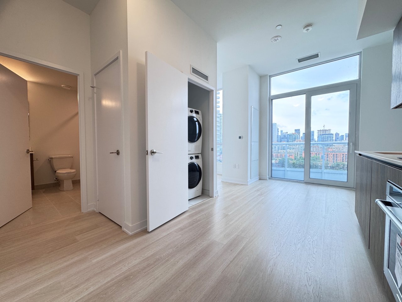 15 Richardson Street Unit: 1202