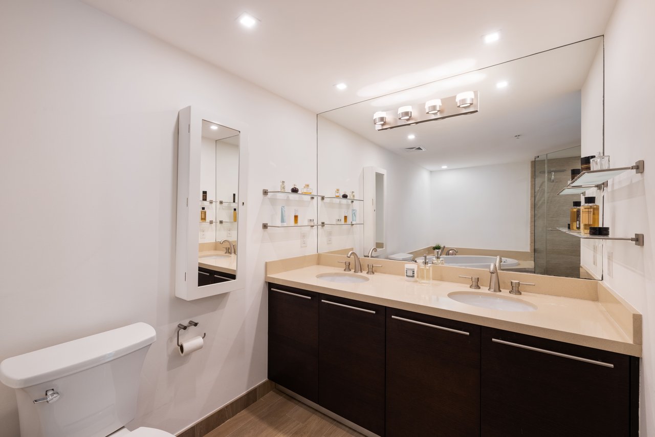 7928 East Drive #106