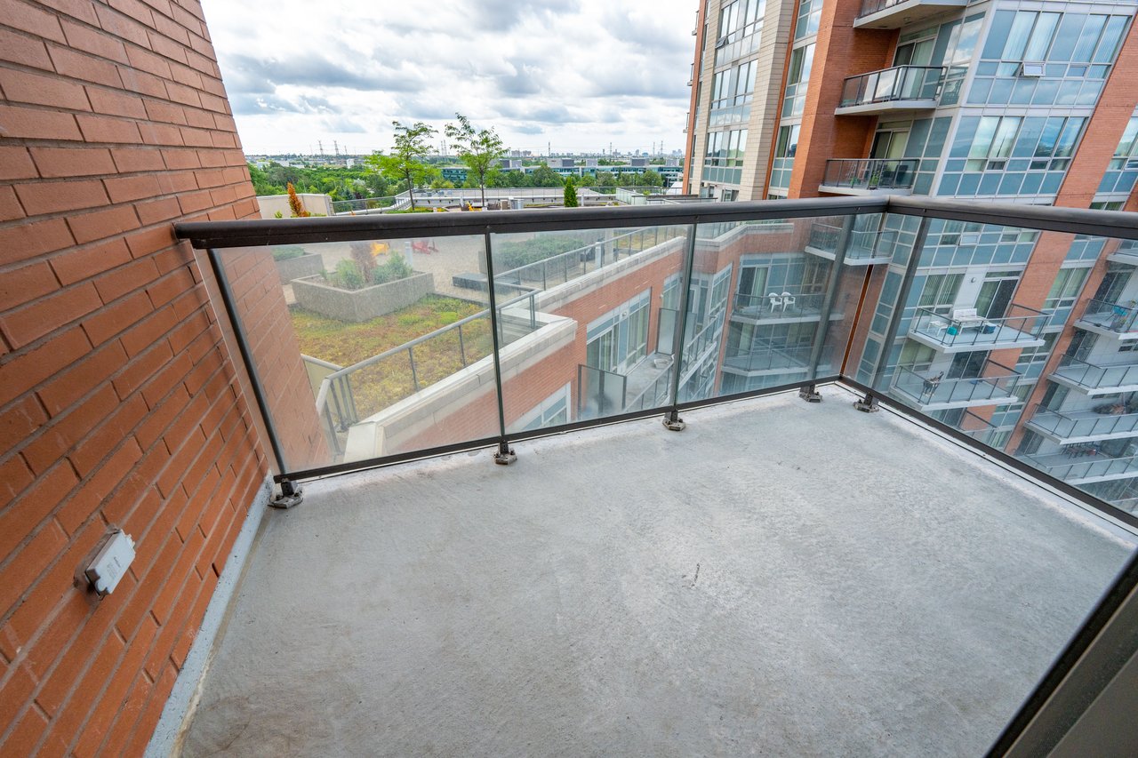60 South Town Centre Boulevard, 917