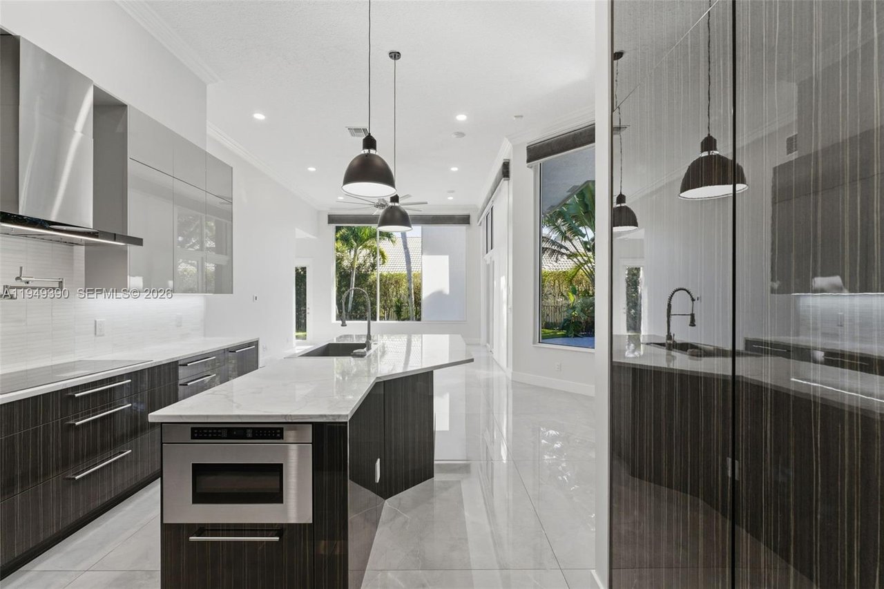 fort-lauderdale-home-for-sale-kitchen