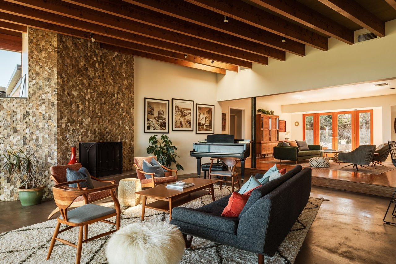 3604 Glenridge Dr, Sherman Oaks 