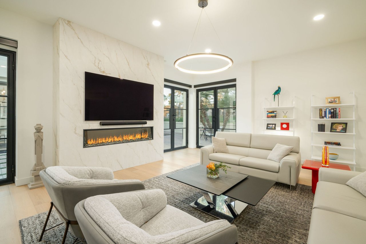 2737 E ARIZONA BILTMORE Circle 3