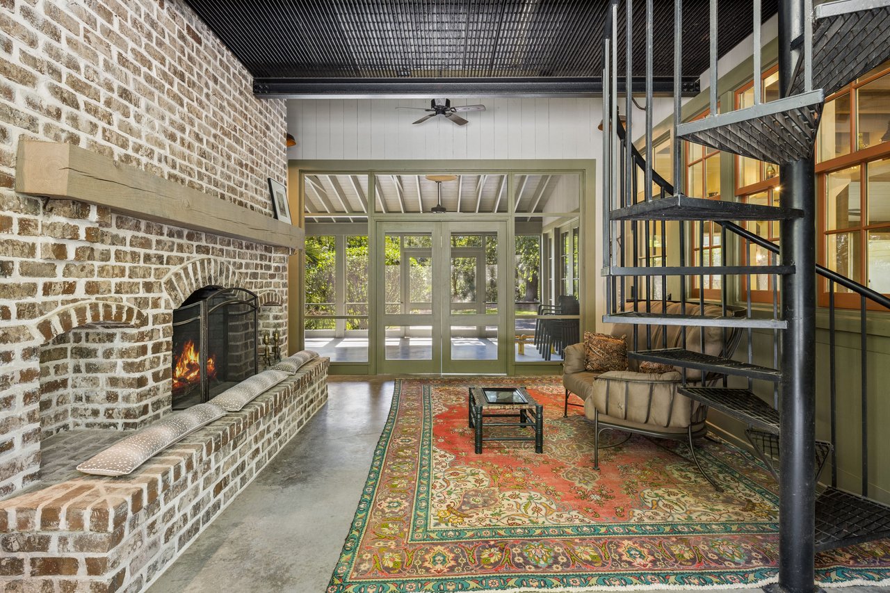 13 Barksdale Lane