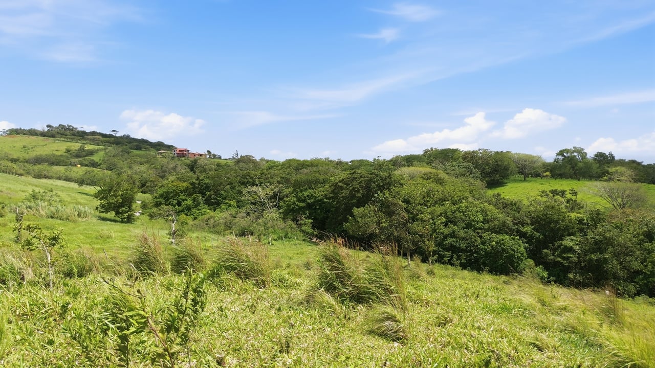 1.9 Acre Lake View Property Arenal - Tilaran 