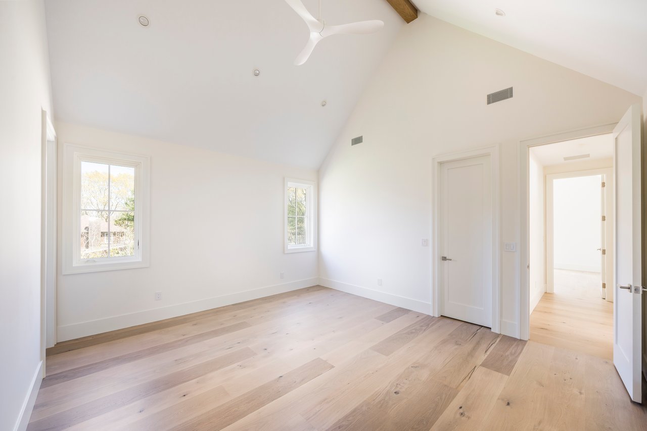 21 Ocean Pkwy, East Hampton