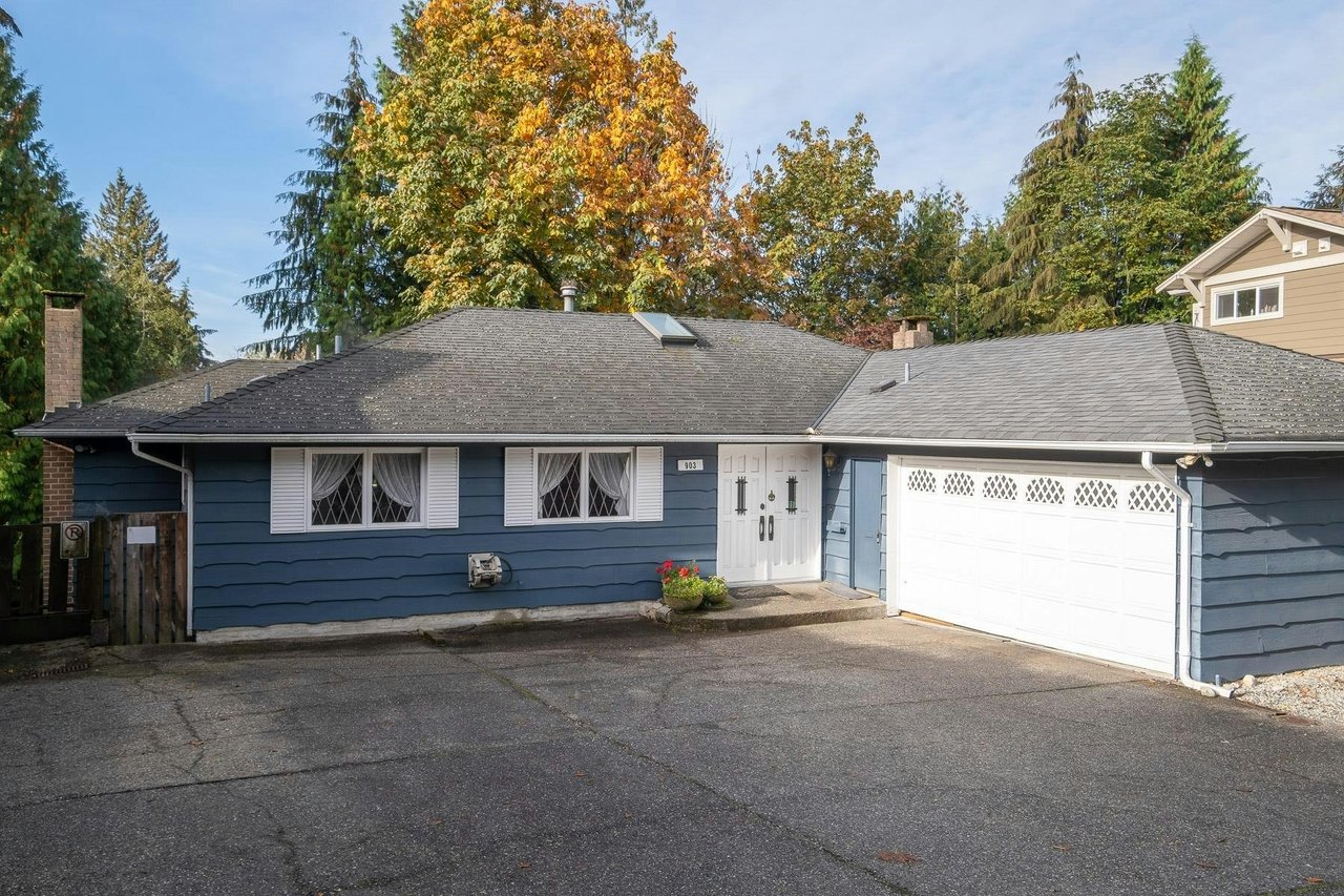 903 Strathaven Dr