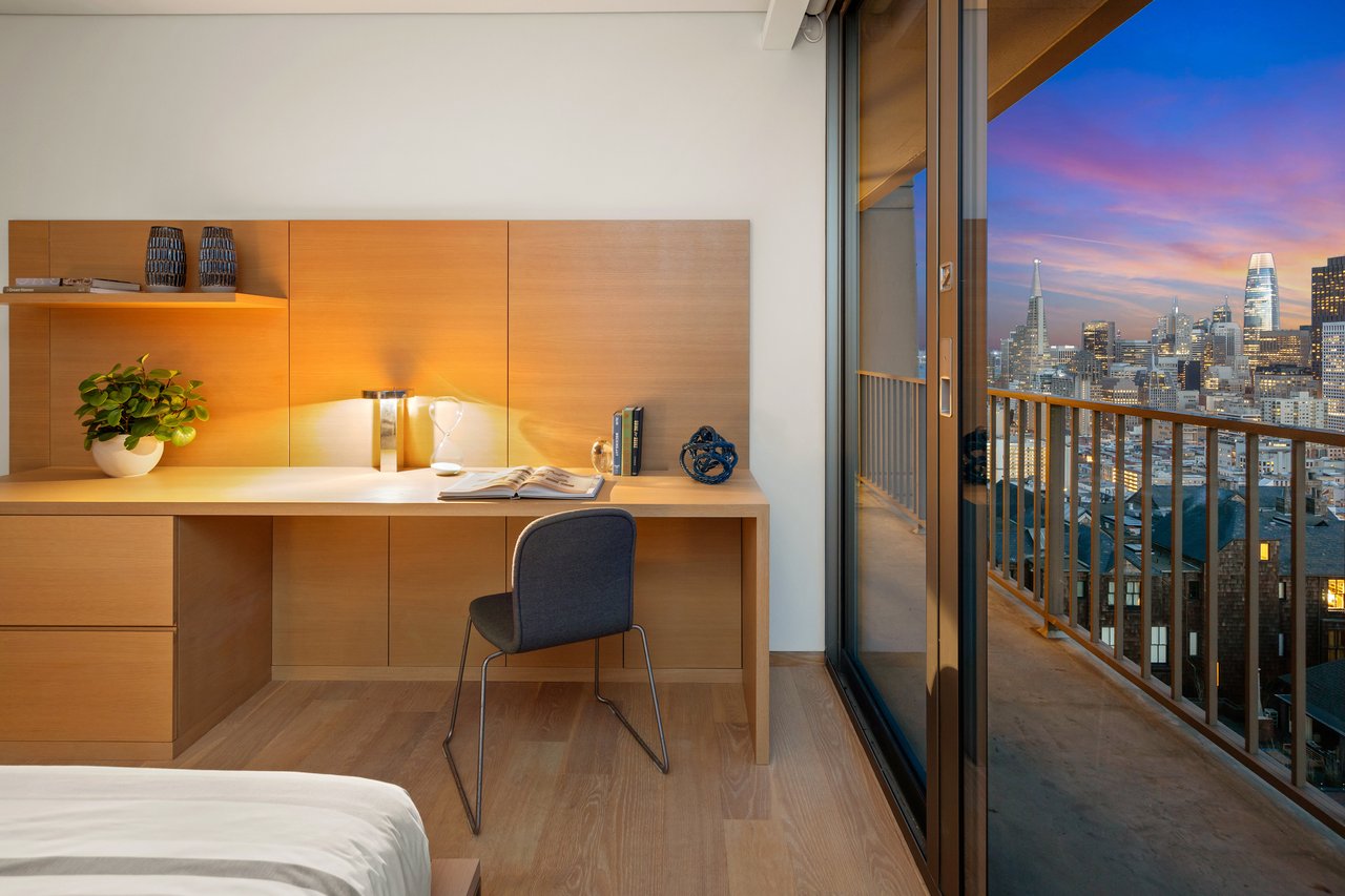 Contemporary Design and Iconic Views at The Summit