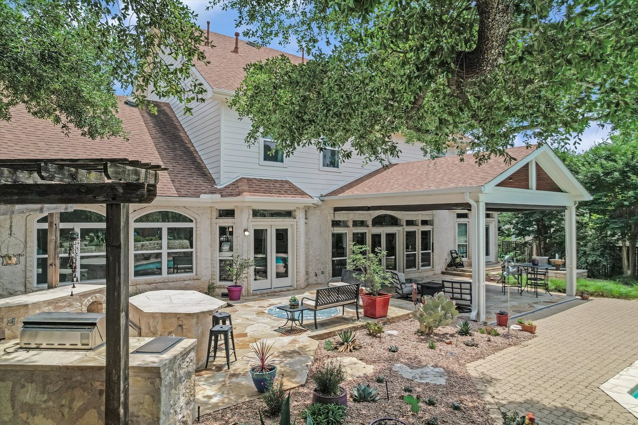 1208 Verdant Way 