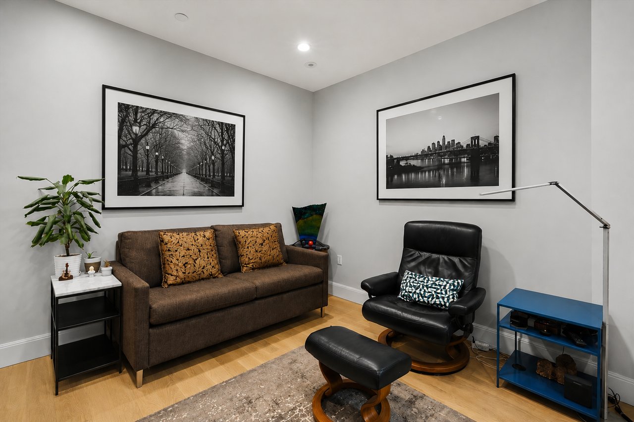 11 Claremont Park, Unit 1