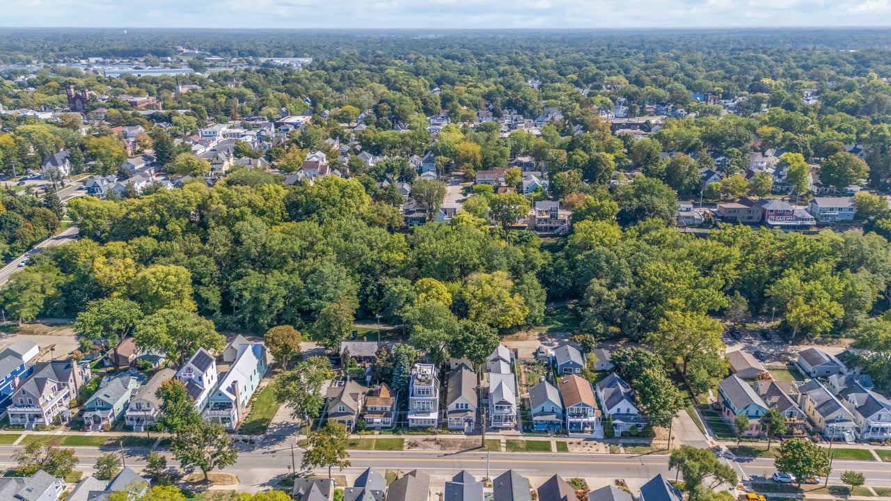 909 Lions Park Drive