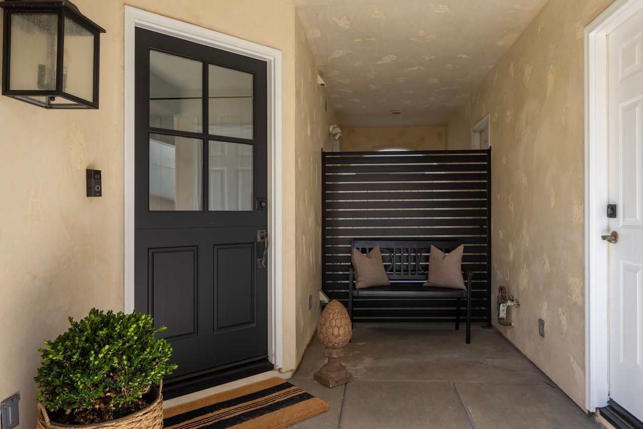 Furnished Lease in The Village