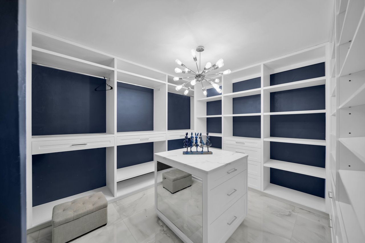 The Modern Flex Residence 