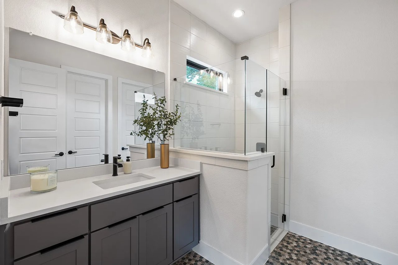 1106 Flint Ridge Trl