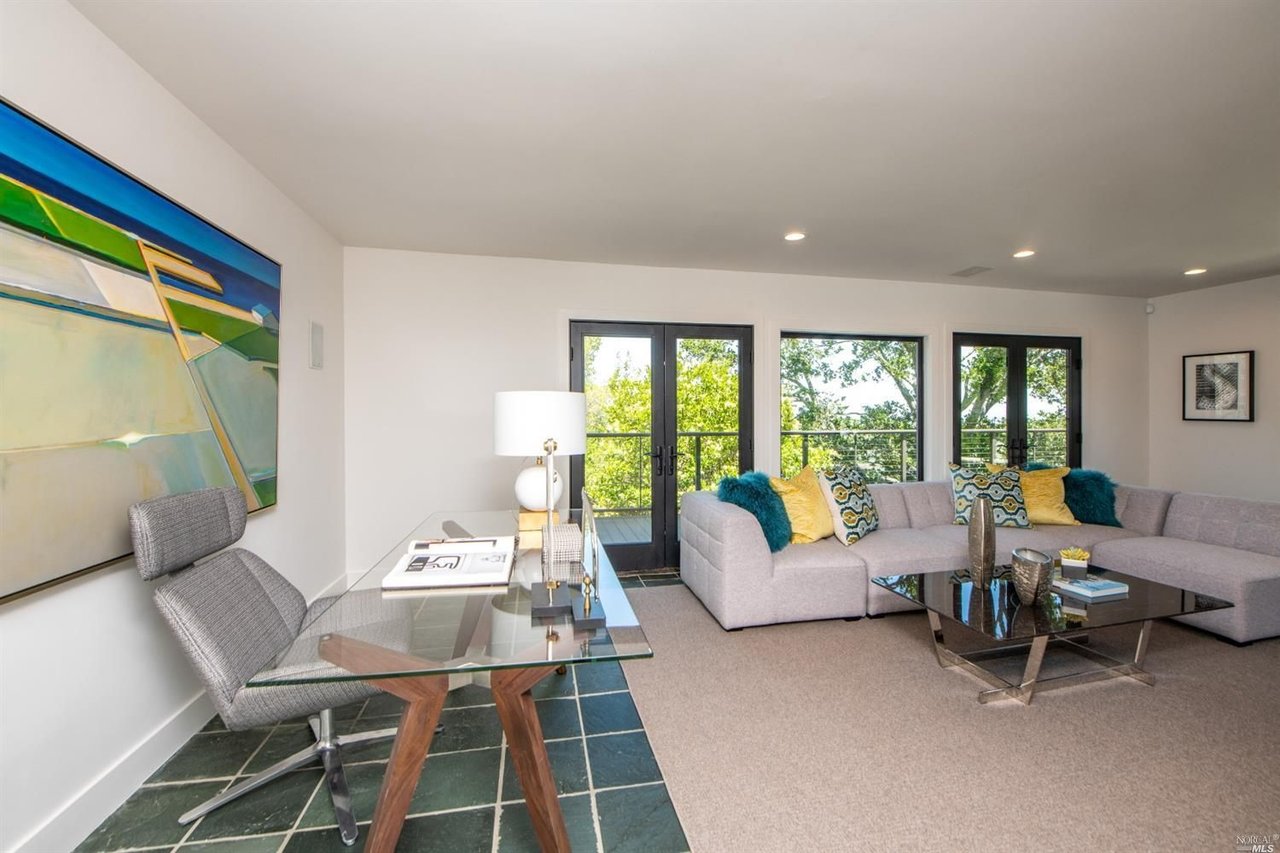 731 Fawn Dr