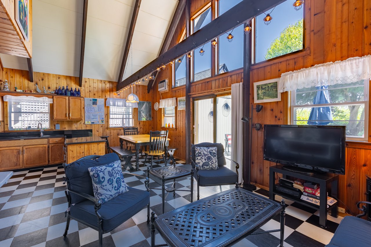 89 Pine Walk